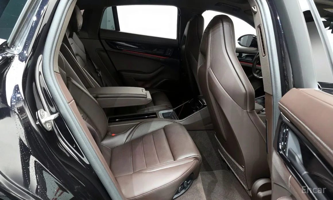 Фото 12 - Porsche Panamera