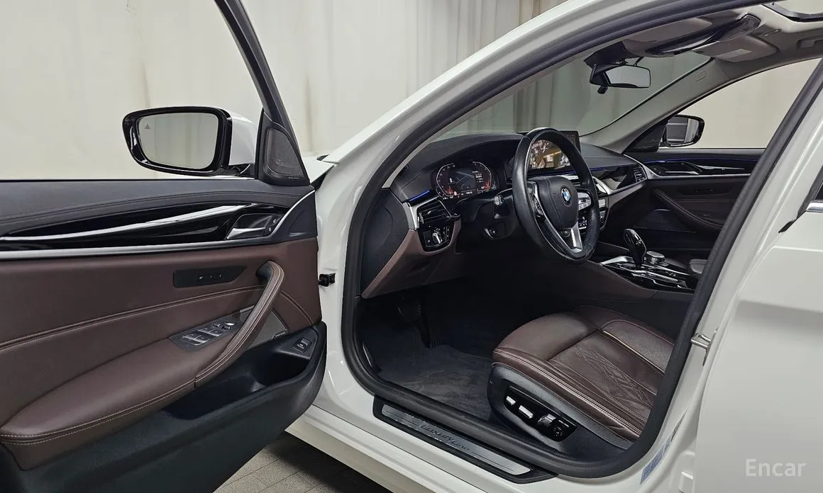 Фото 10 - BMW 5 Series