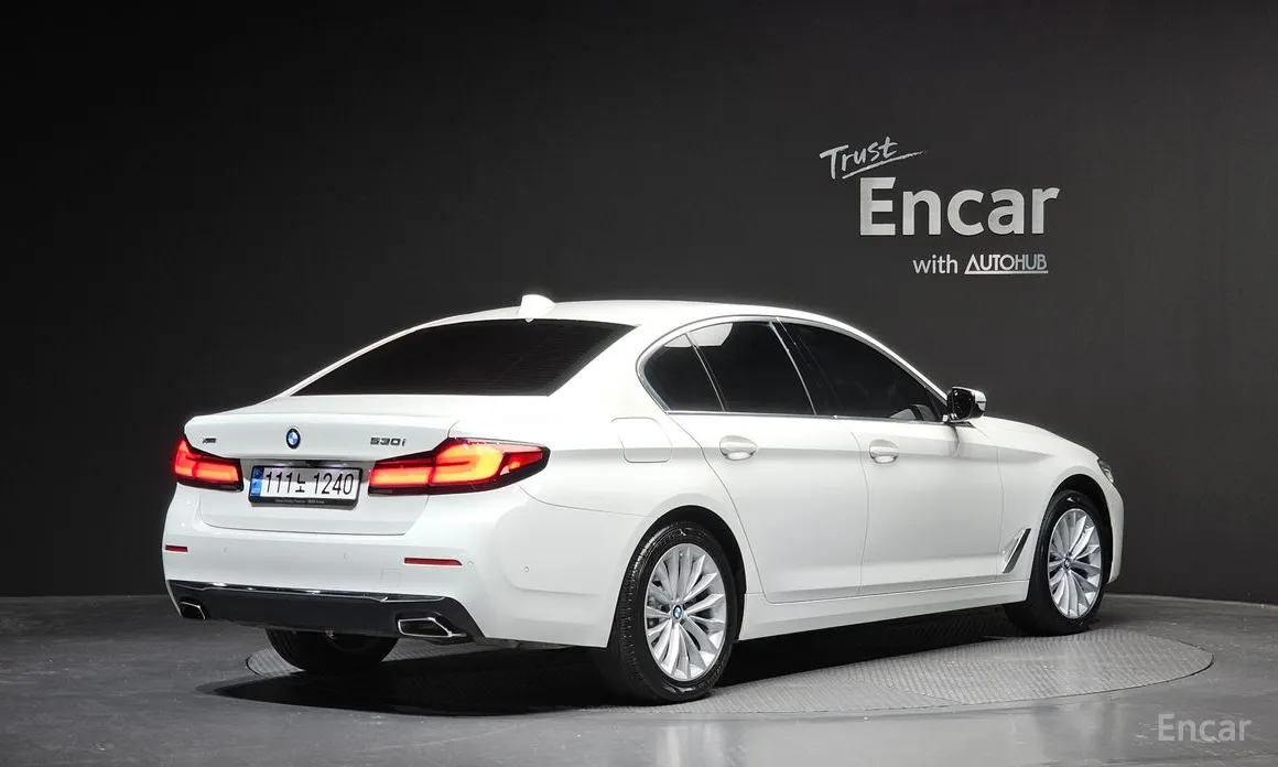 Фото 2 - BMW 5 Series