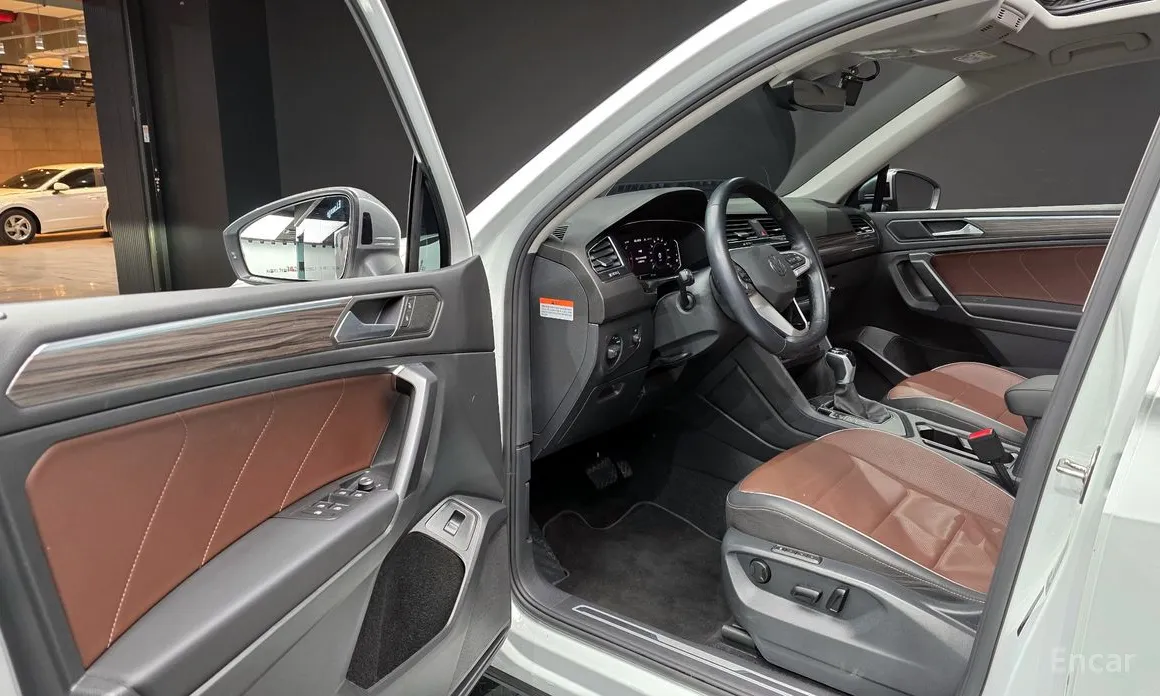 Фото 11 - Volkswagen Tiguan