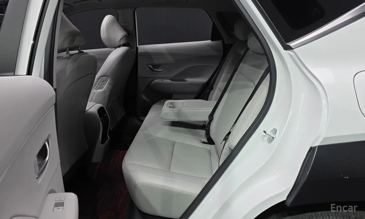 Фото 12 - Hyundai Kona