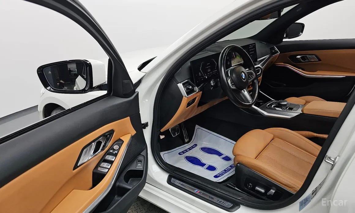 Photo 10 - BMW 3 Series