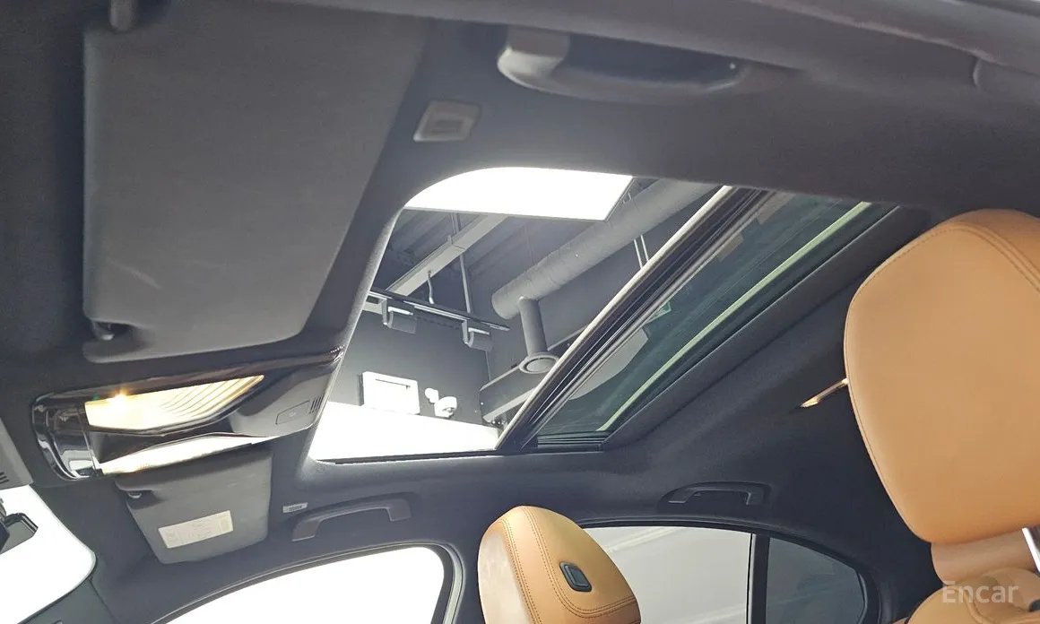 Photo 19 - BMW 3 Series