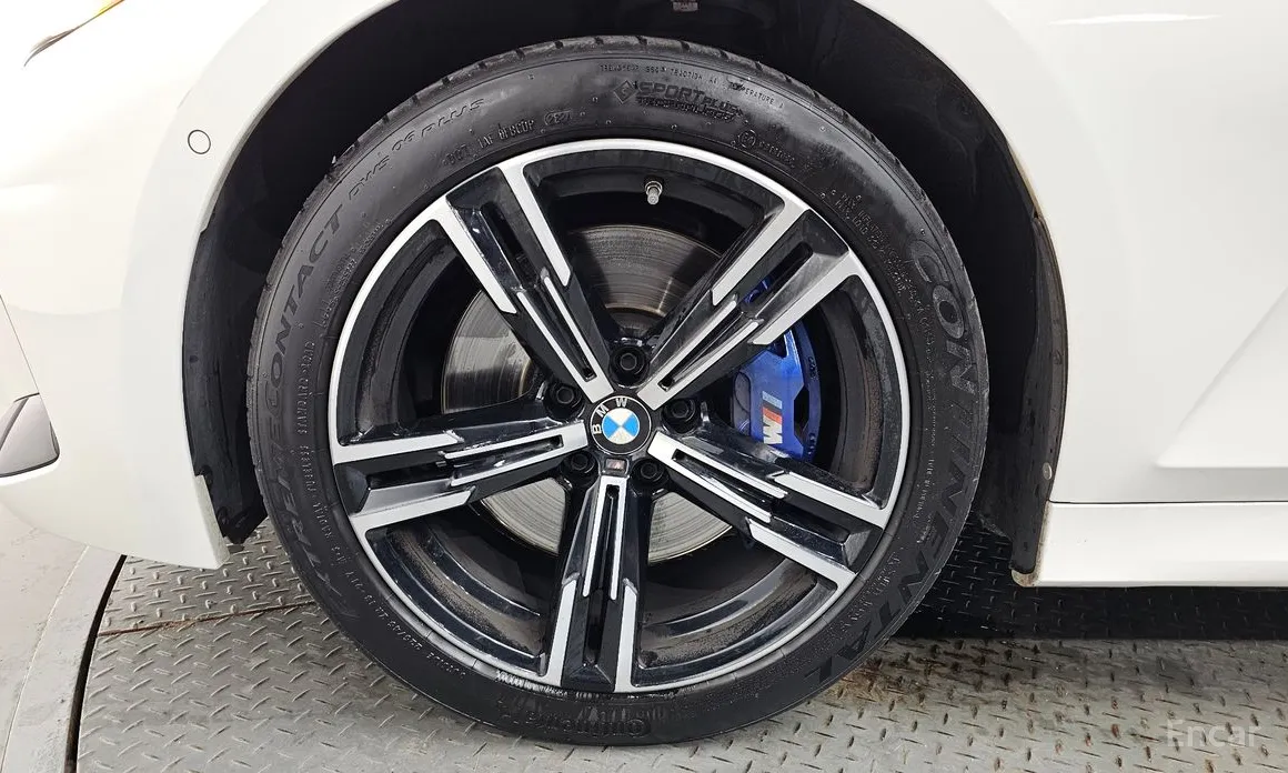 Photo 5 - BMW 3 Series