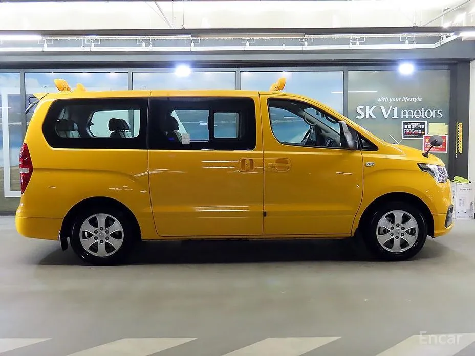 Фото 3 - Hyundai Starex