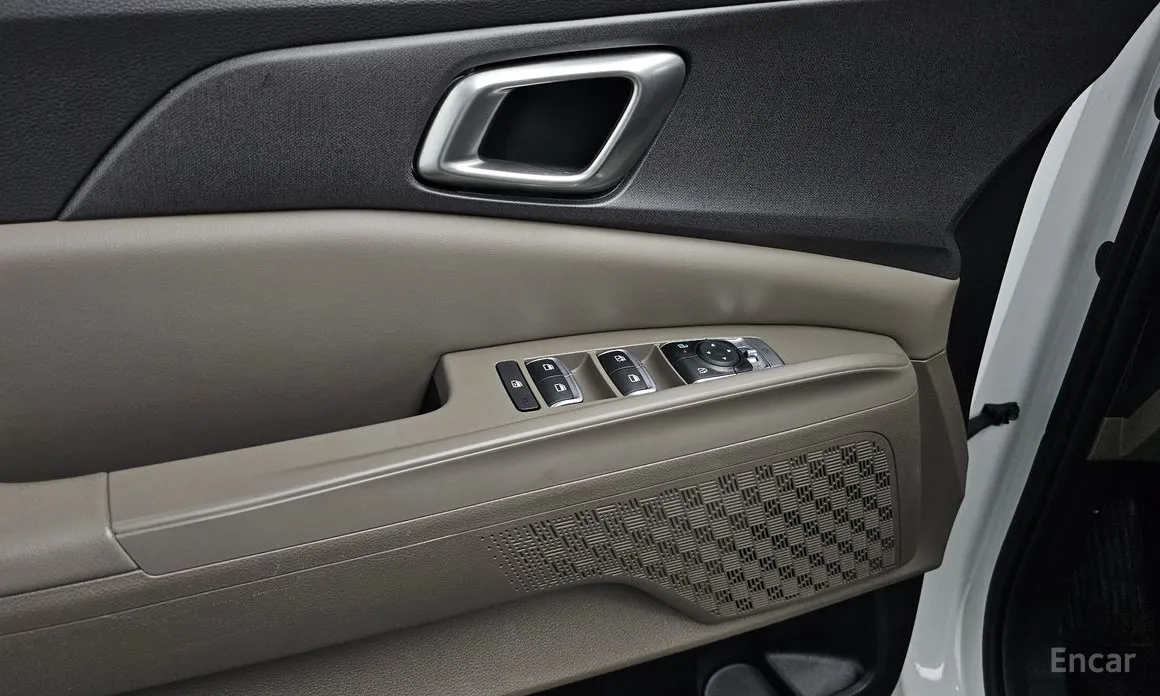 Фото 17 - Kia Carnival