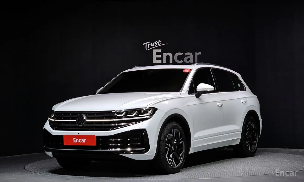 Фото 1 - Volkswagen Touareg