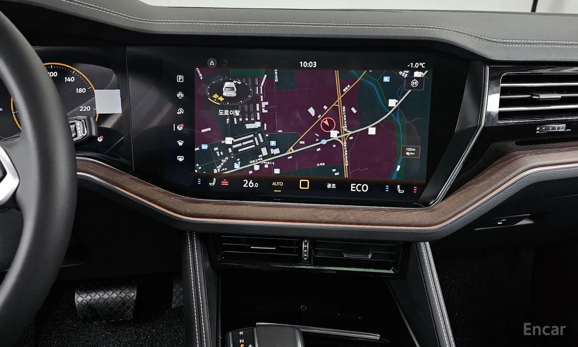 Фото 14 - Volkswagen Touareg