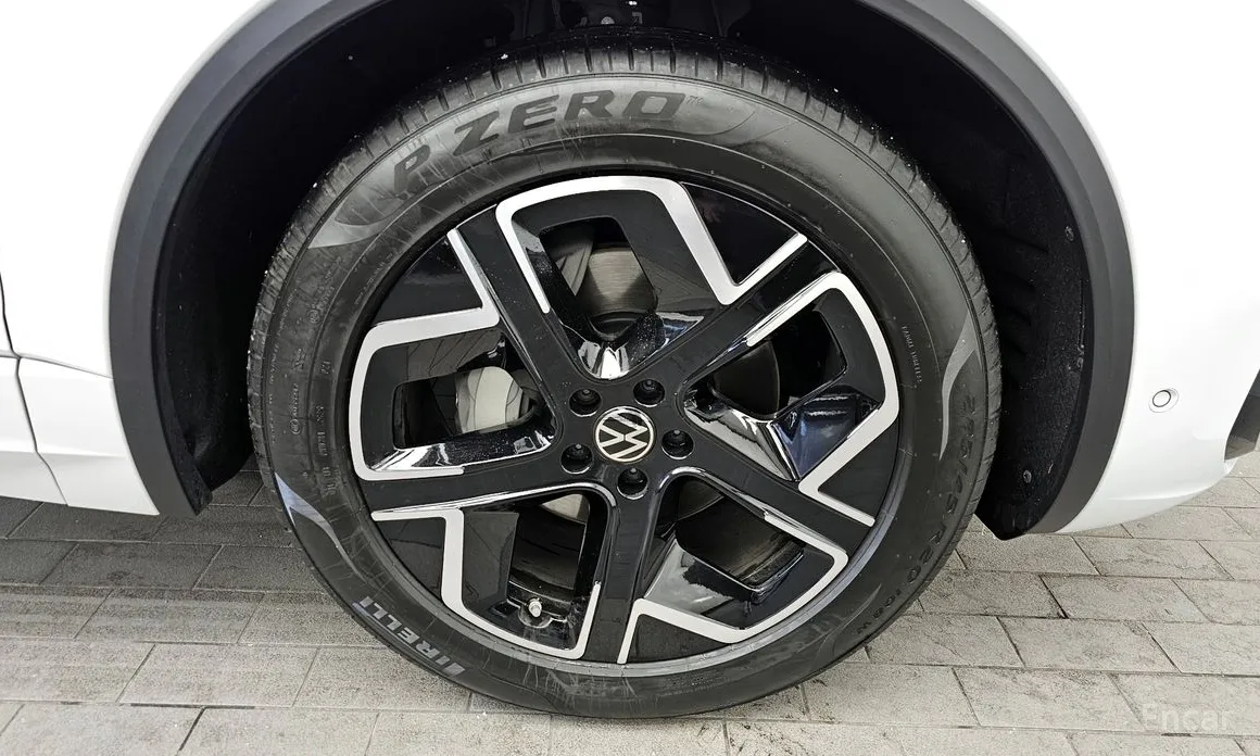 Фото 5 - Volkswagen Touareg