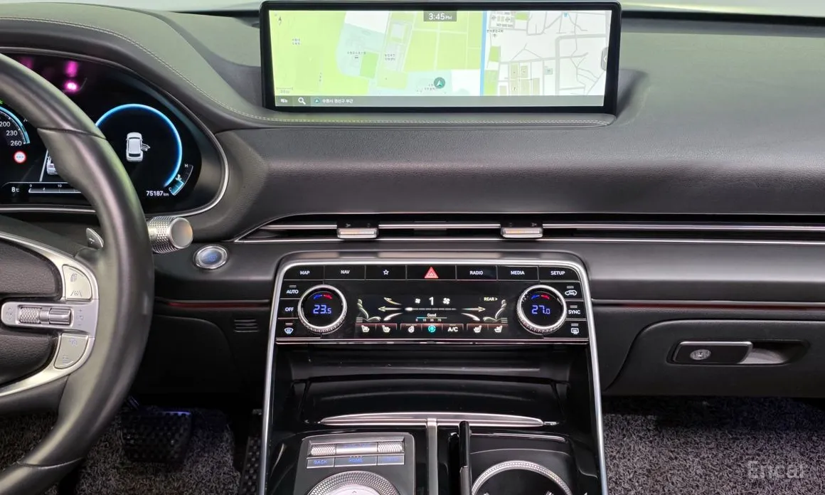 Фото 14 - Genesis GV80