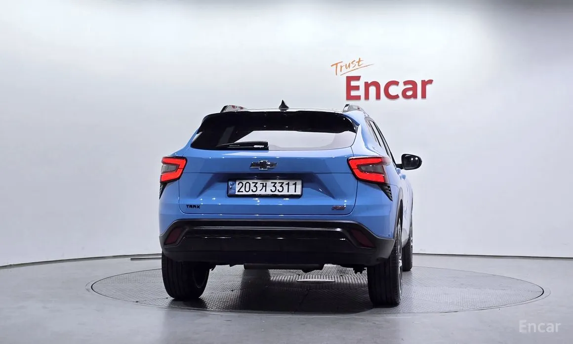 Фото 4 - Chevrolet Trax