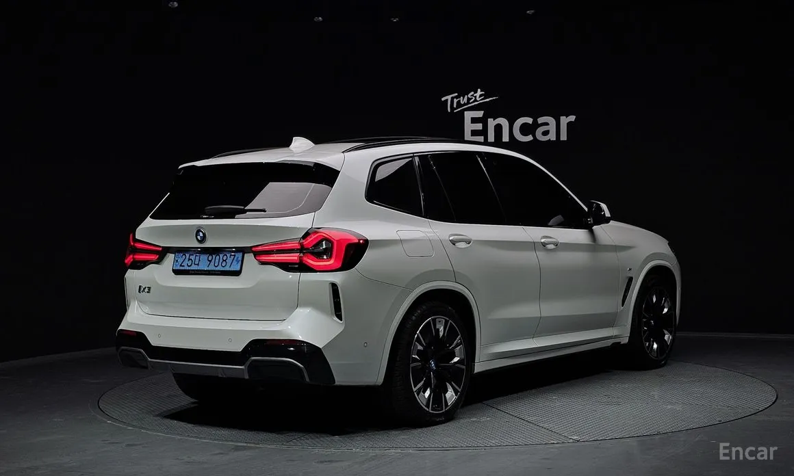 Фото 2 - BMW iX3