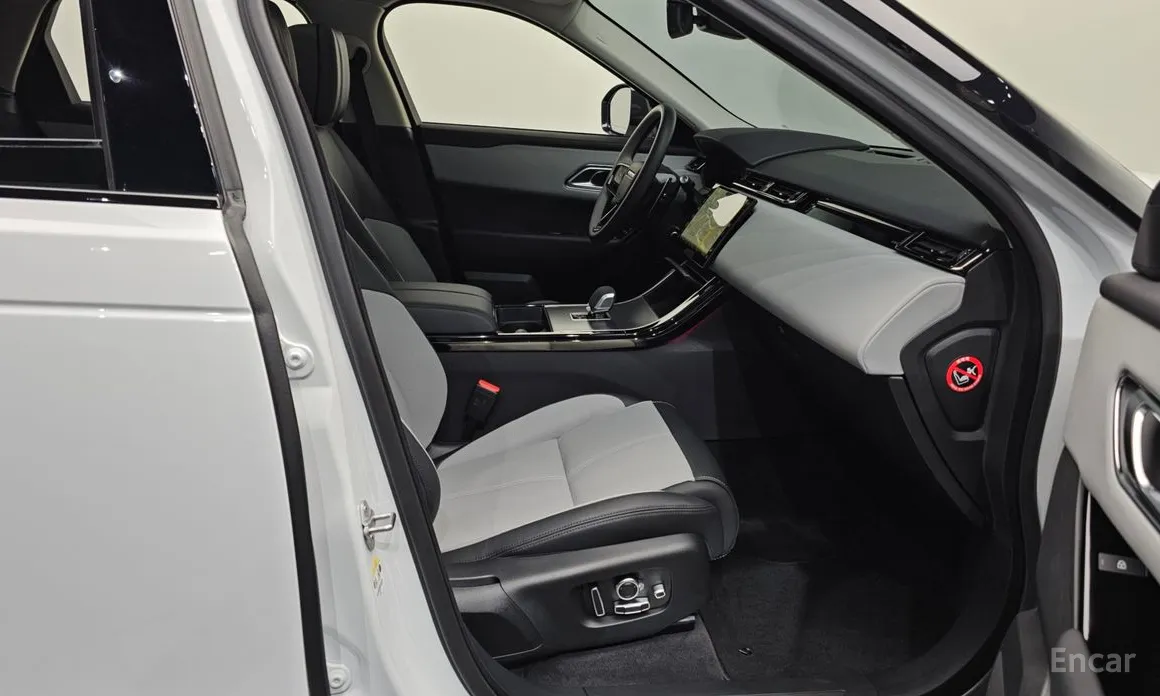 Фото 3 - Land Rover Range Rover Velar