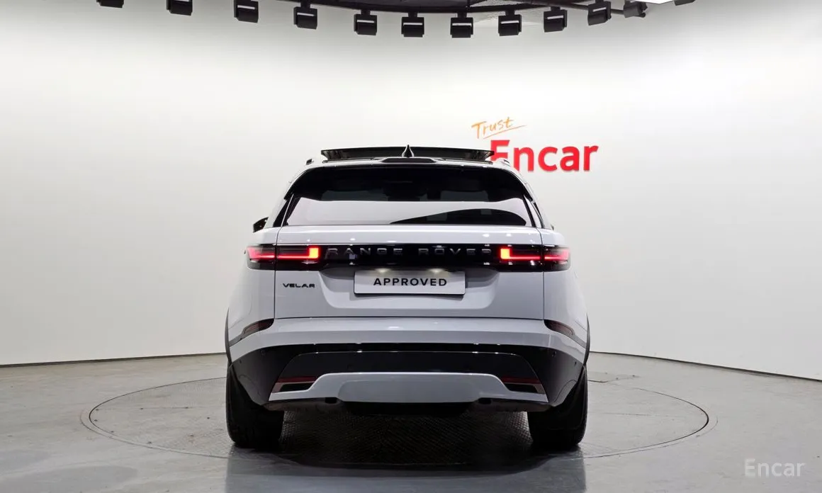 Фото 7 - Land Rover Range Rover Velar