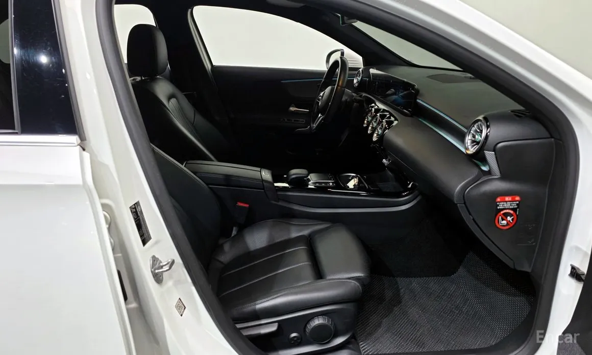 Фото 11 - Mercedes-Benz A-Class