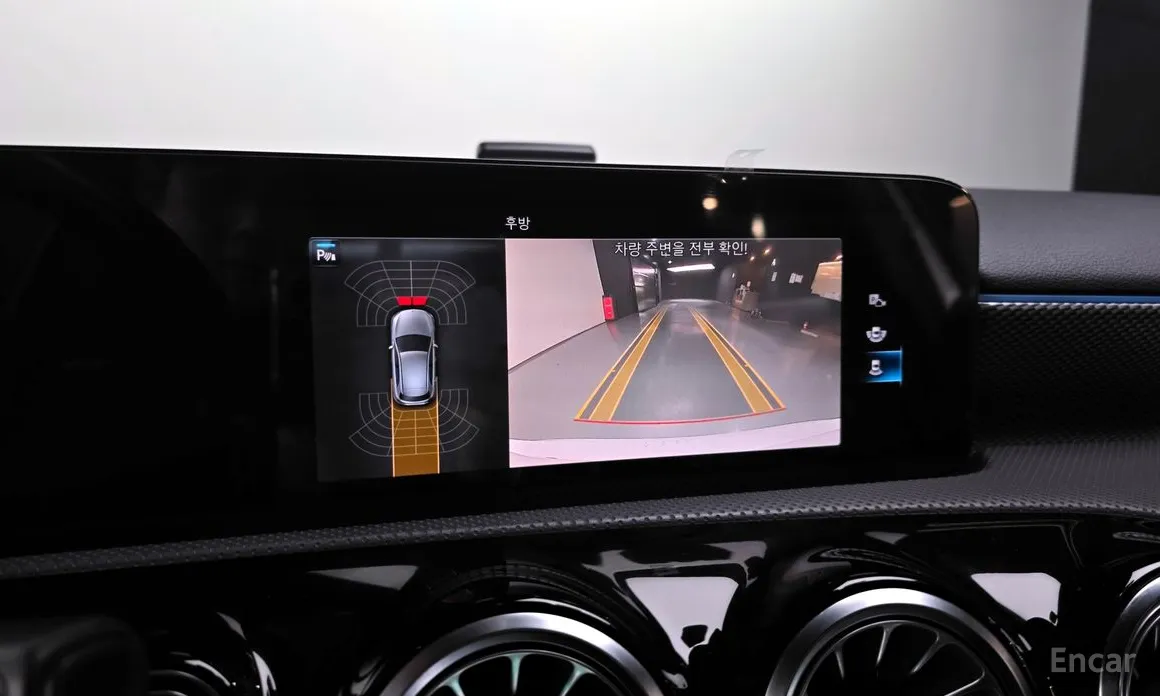 Фото 15 - Mercedes-Benz A-Class