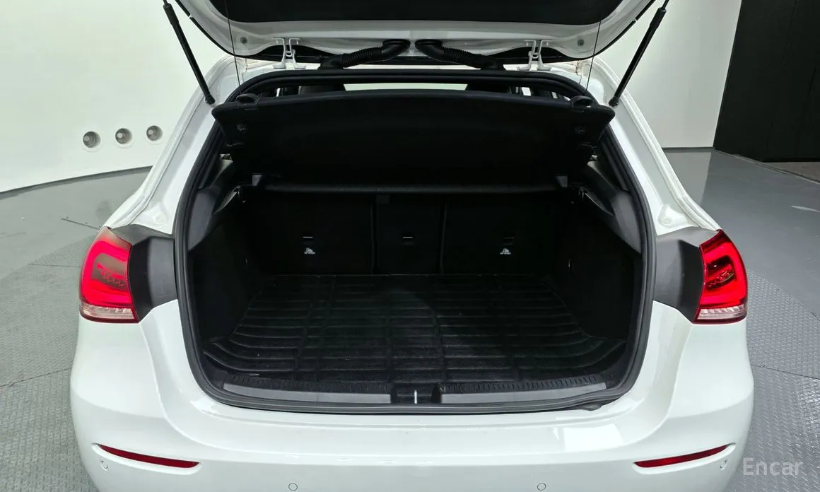 Фото 20 - Mercedes-Benz A-Class