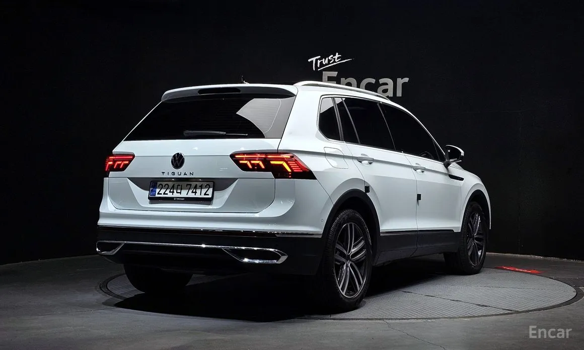 Фото 2 - Volkswagen Tiguan