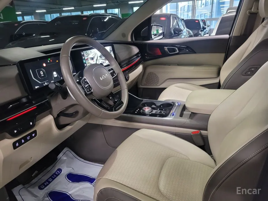 Фото 12 - Kia Carnival