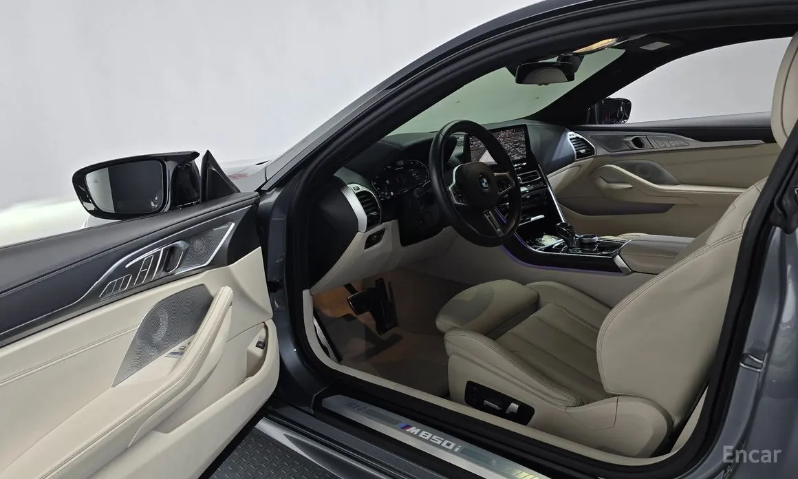 Фото 10 - BMW 8 Series