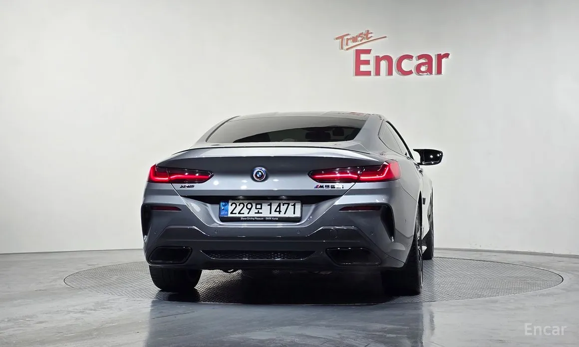 Фото 4 - BMW 8 Series