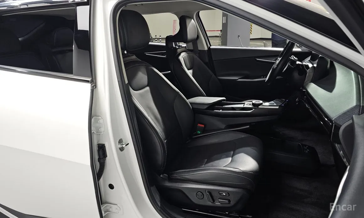 Фото 10 - Kia EV6