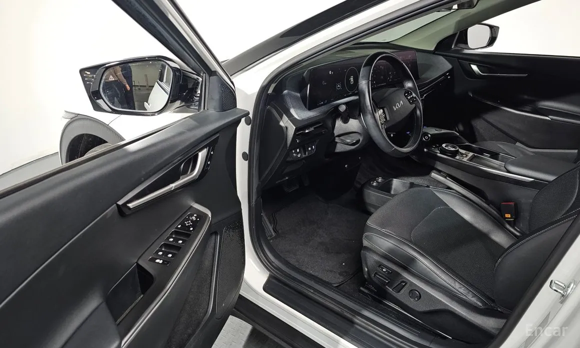 Фото 11 - Kia EV6