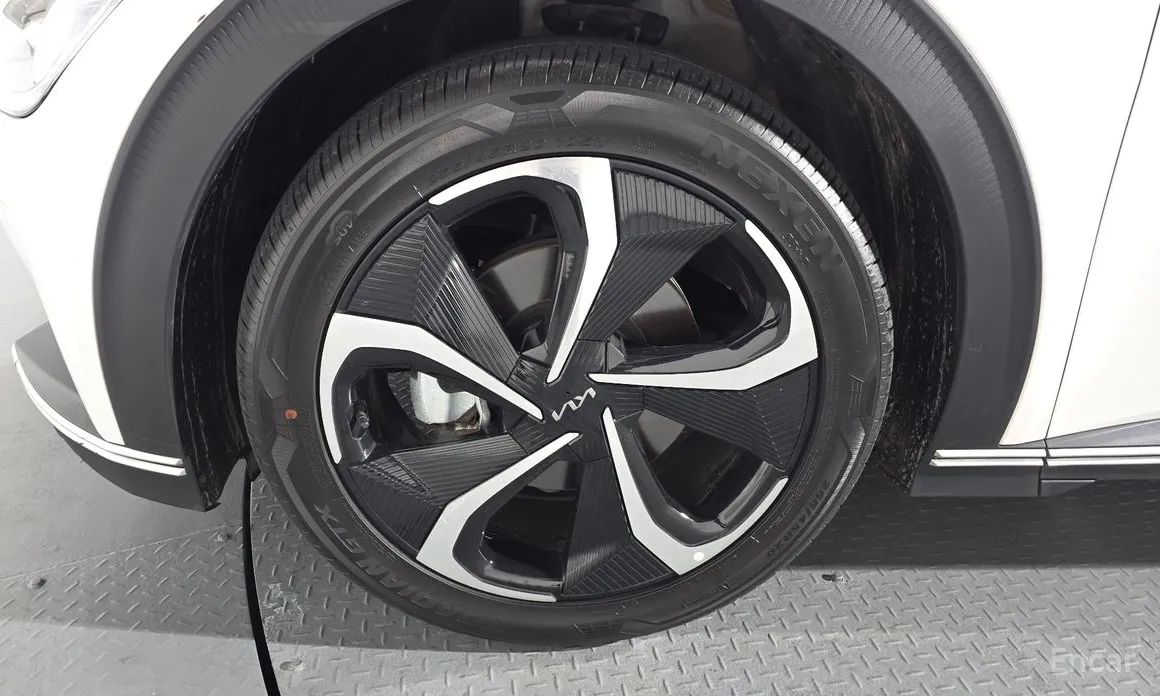 Фото 5 - Kia EV6