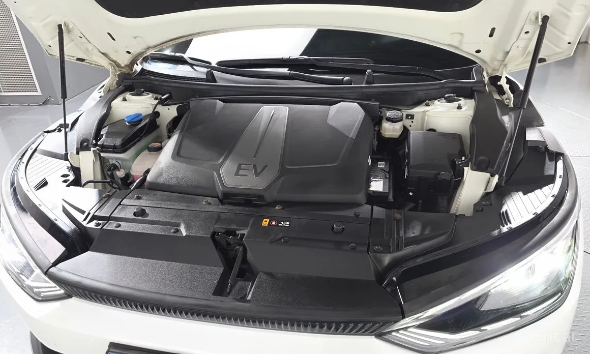 Фото 6 - Kia EV6