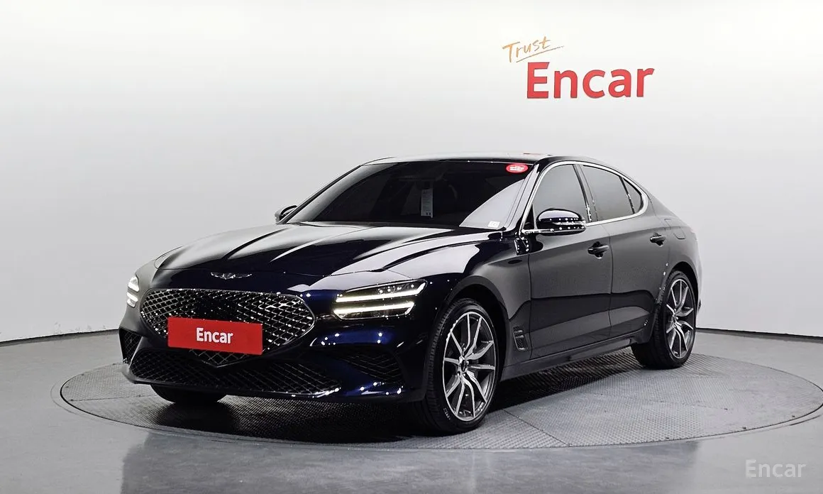 Фото 1 - Genesis G70