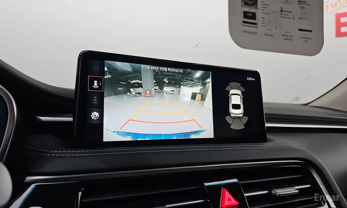 Фото 18 - Genesis G70