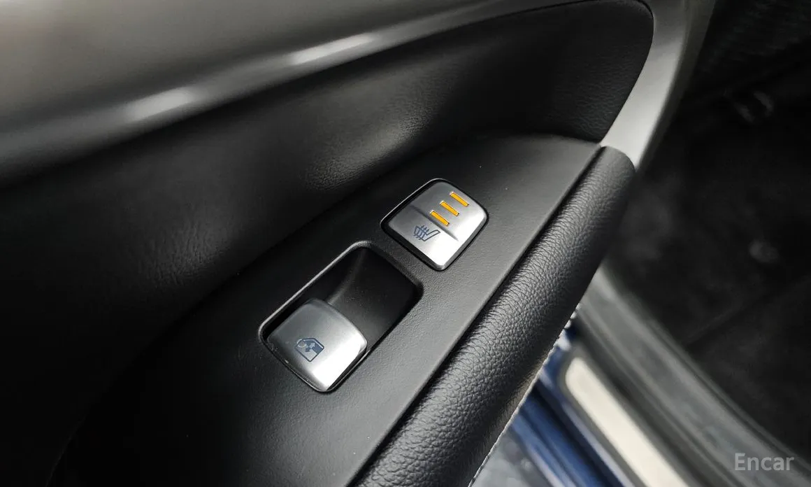 Фото 20 - Genesis G70