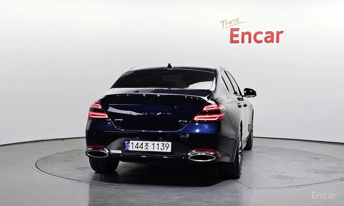 Фото 4 - Genesis G70