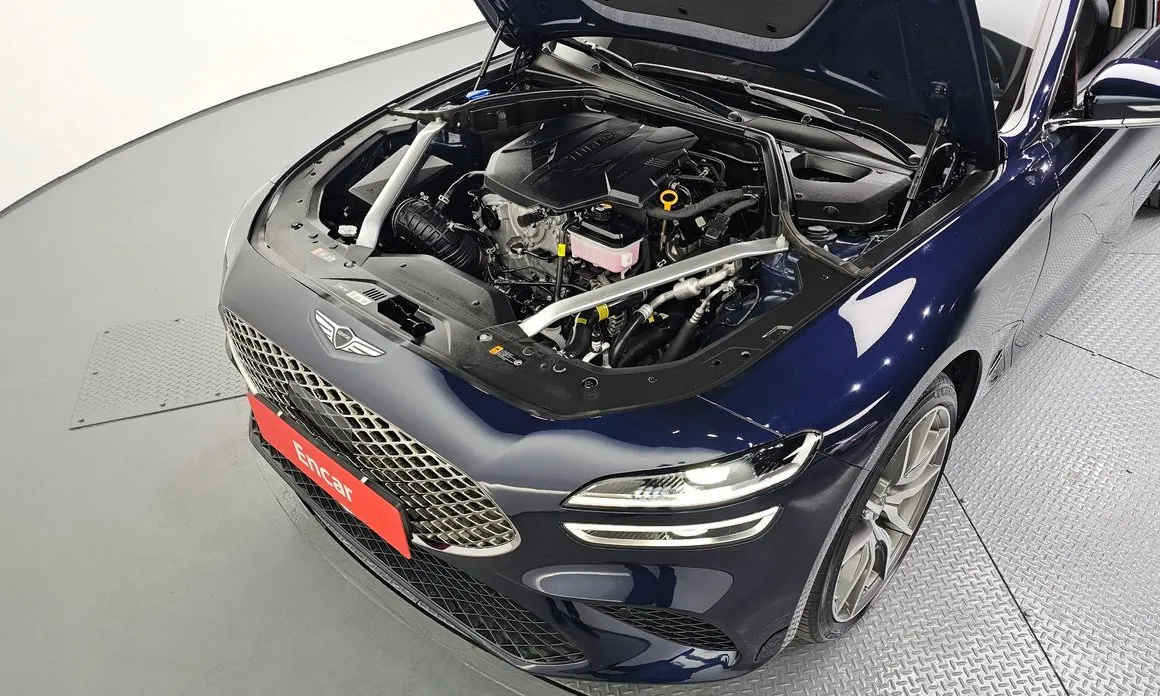 Фото 6 - Genesis G70