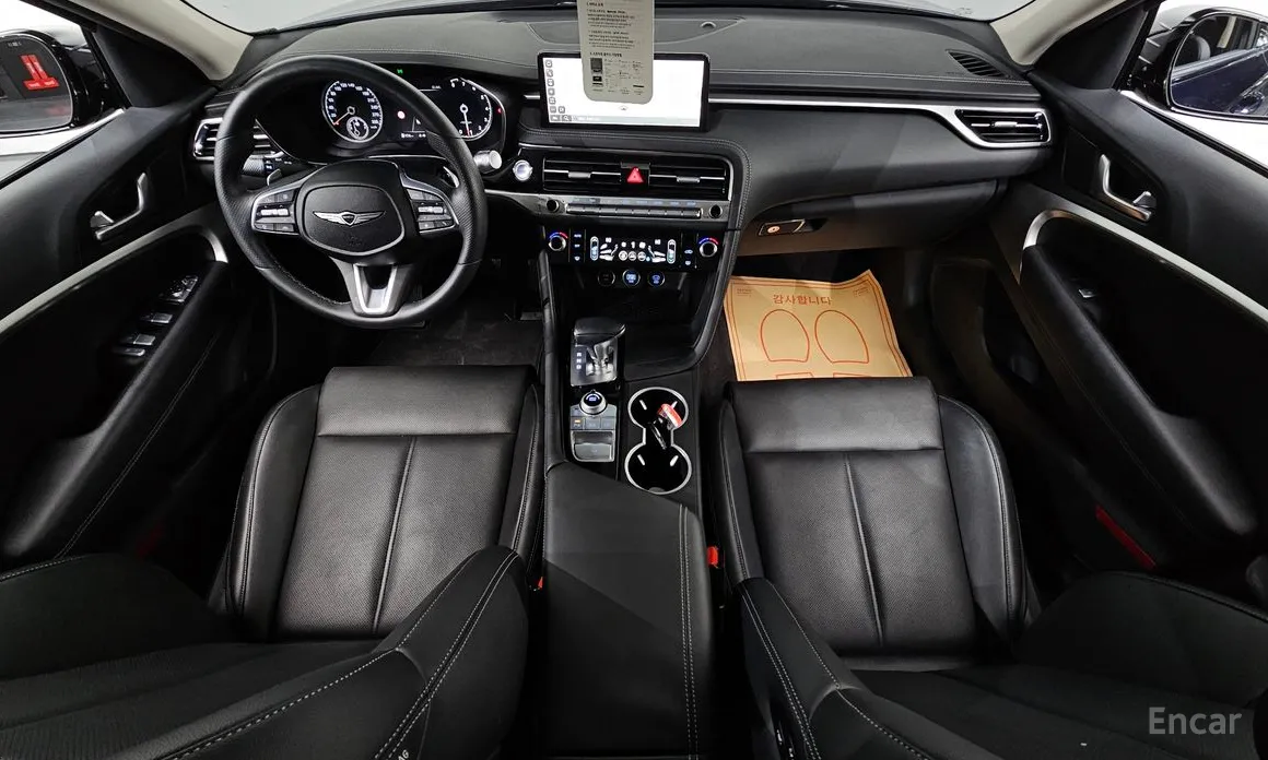 Фото 7 - Genesis G70