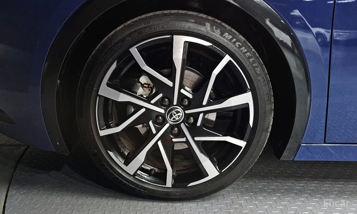 Фото 5 - Toyota Prius