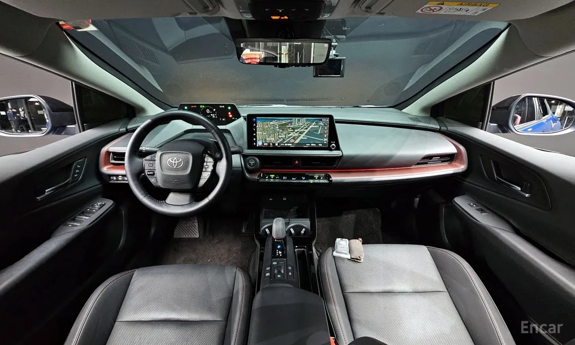 Фото 7 - Toyota Prius