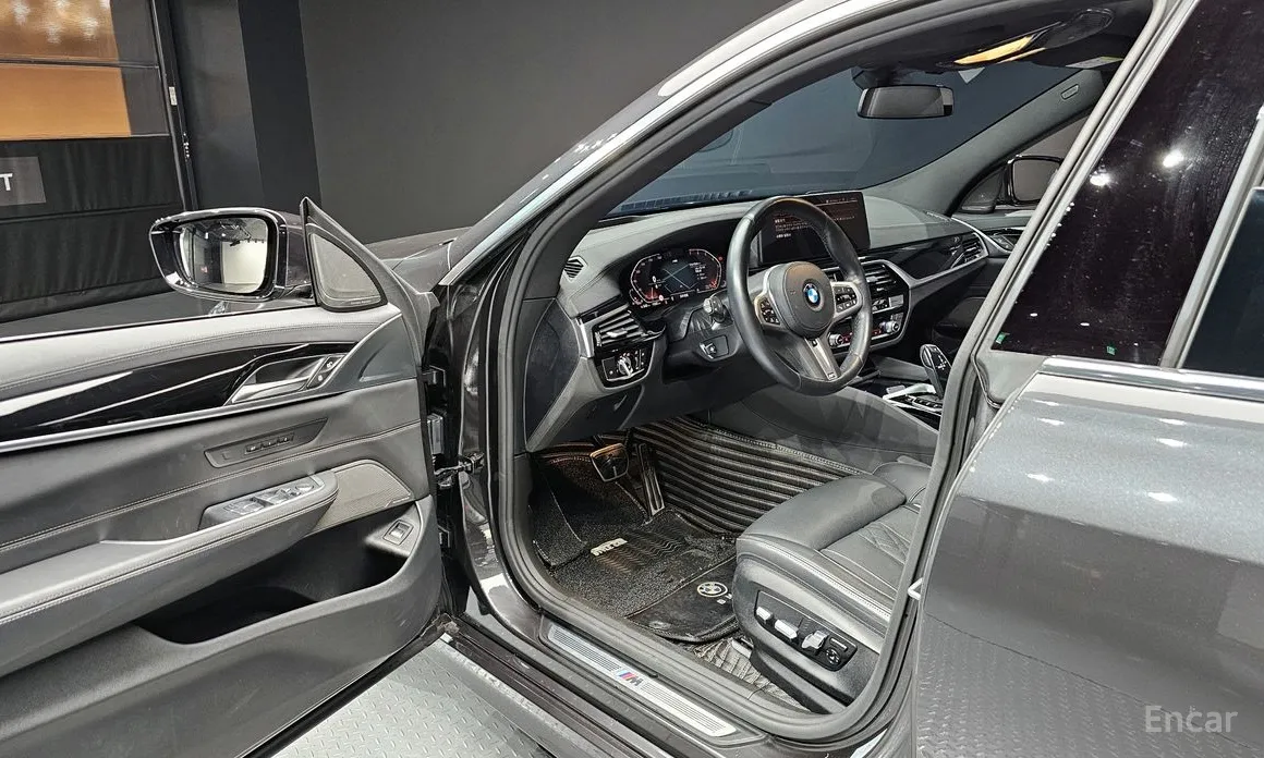 Фото 11 - BMW Gran Turismo