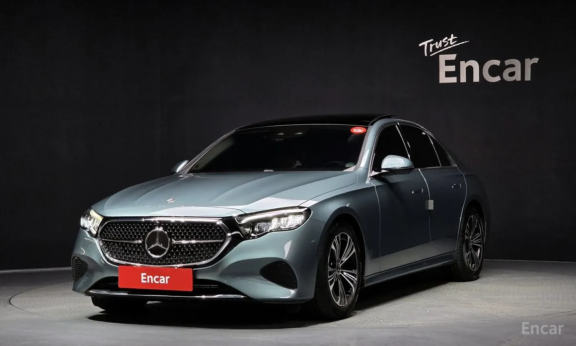 Фото 1 - Mercedes-Benz E-Class