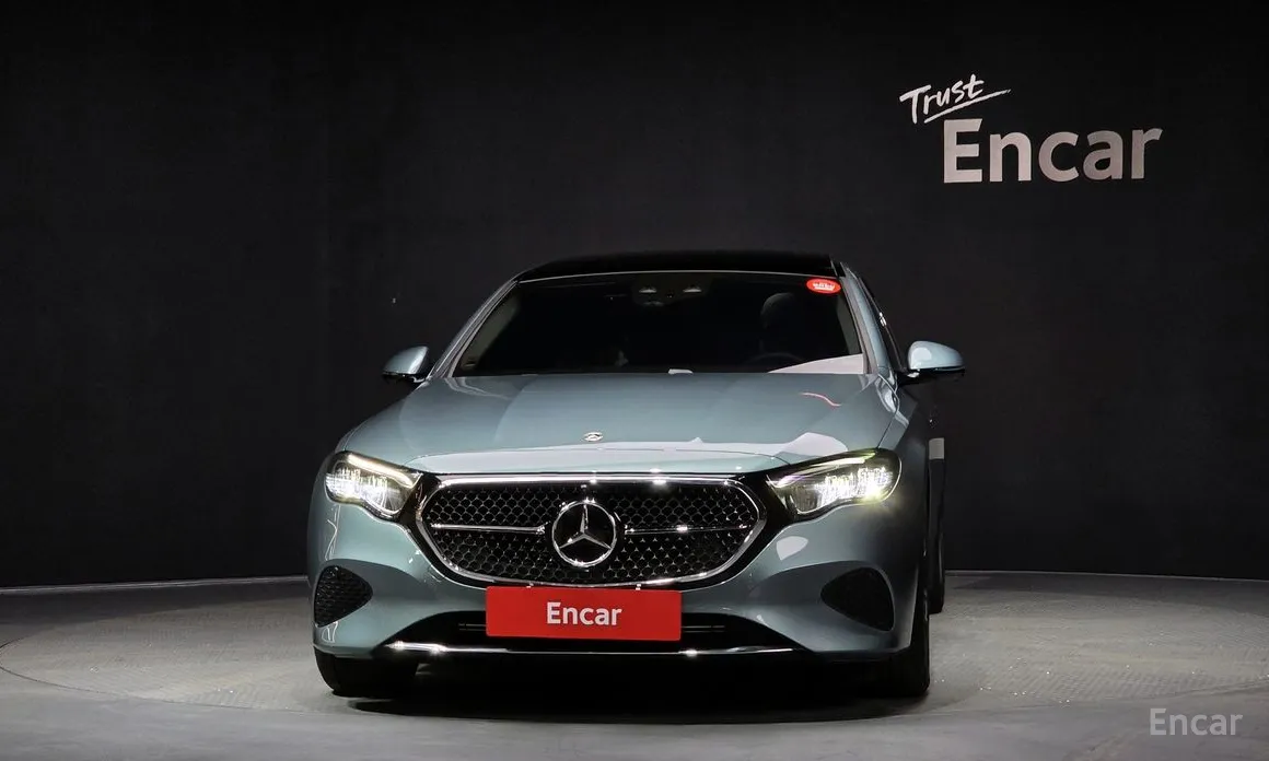 Фото 3 - Mercedes-Benz E-Class