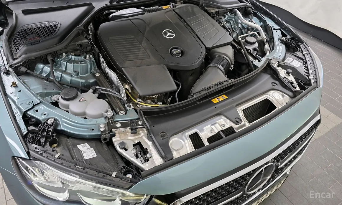 Фото 6 - Mercedes-Benz E-Class