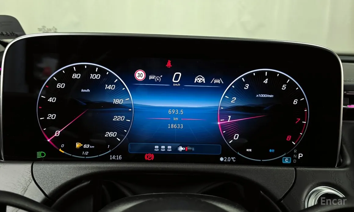 Фото 8 - Mercedes-Benz E-Class