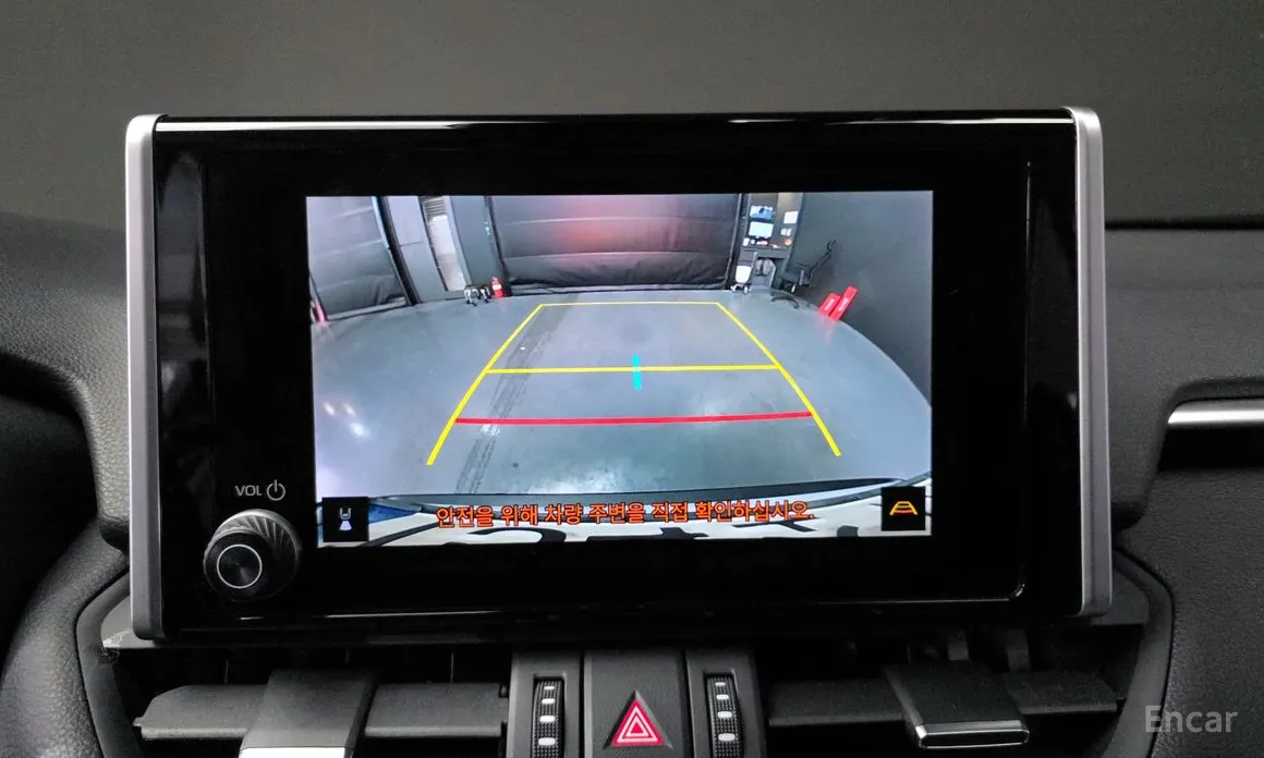 Фото 15 - Toyota RAV4