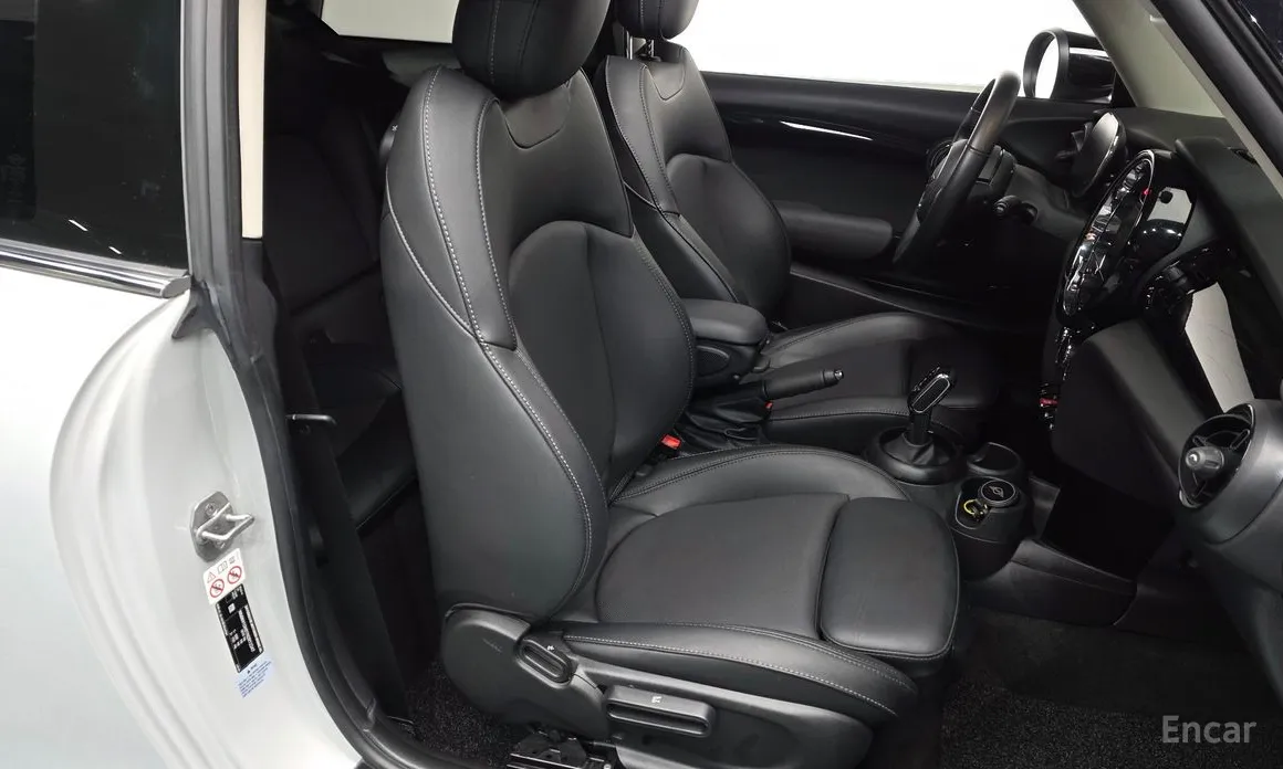 Фото 10 - Mini Cooper