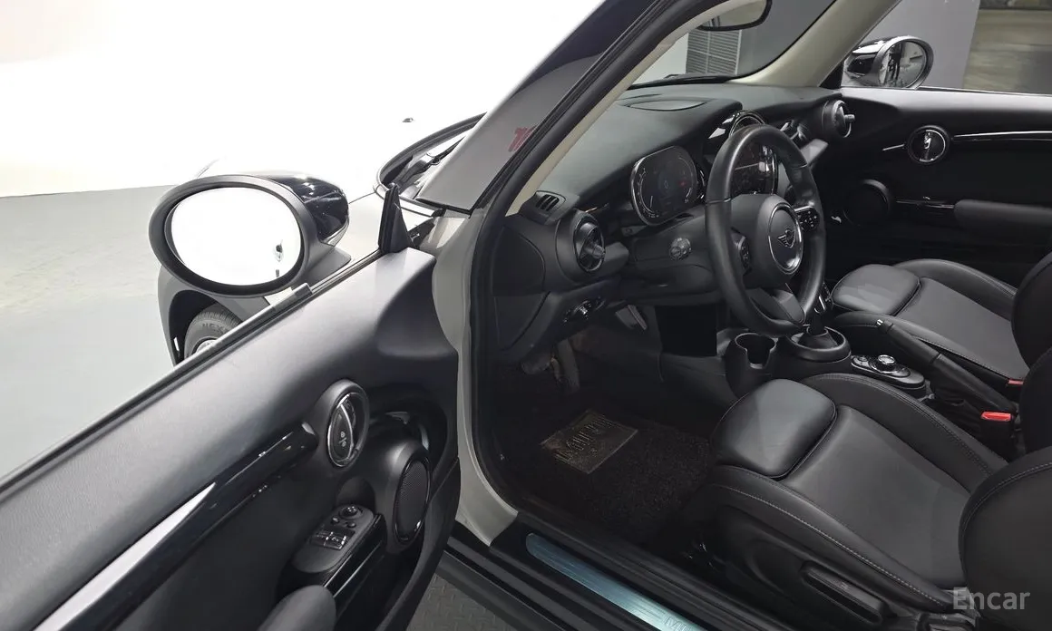 Фото 12 - Mini Cooper