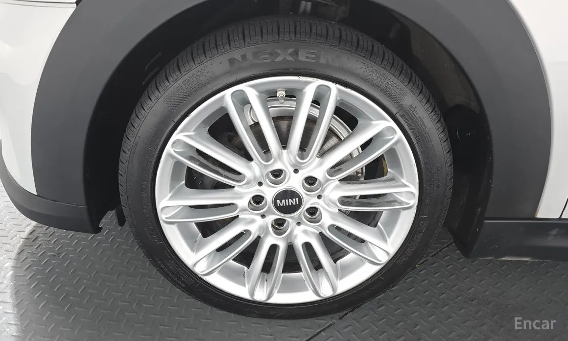 Фото 5 - Mini Cooper