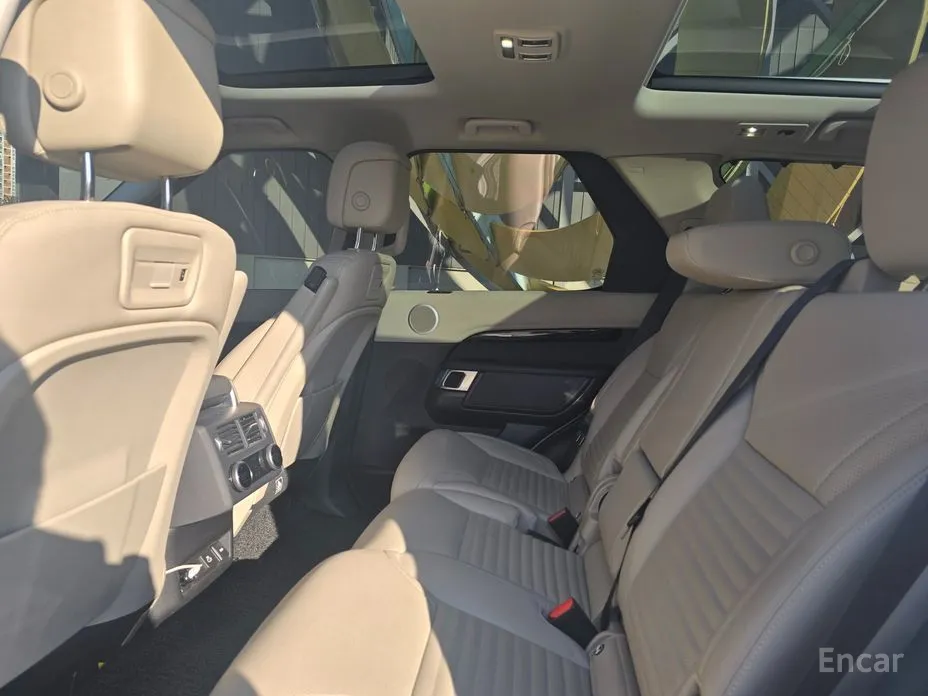 Фото 10 - Land Rover Discovery