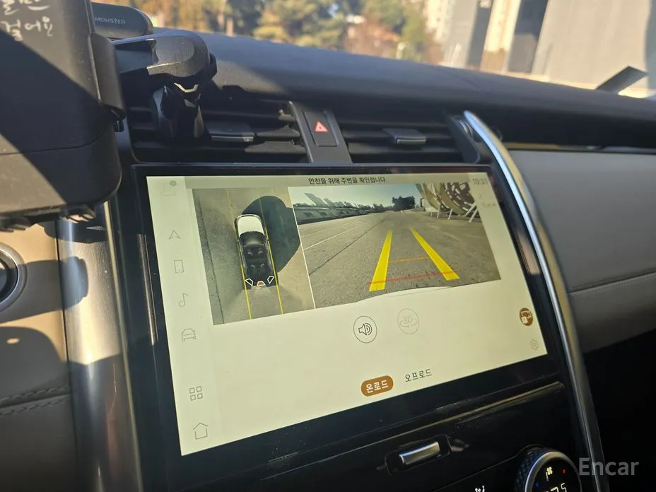 Фото 12 - Land Rover Discovery