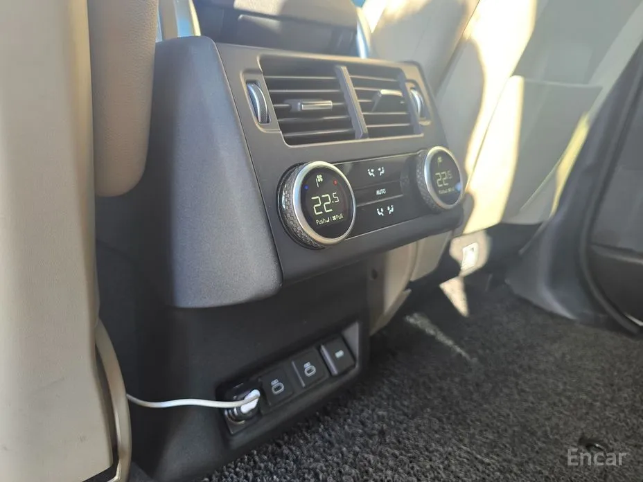 Фото 15 - Land Rover Discovery