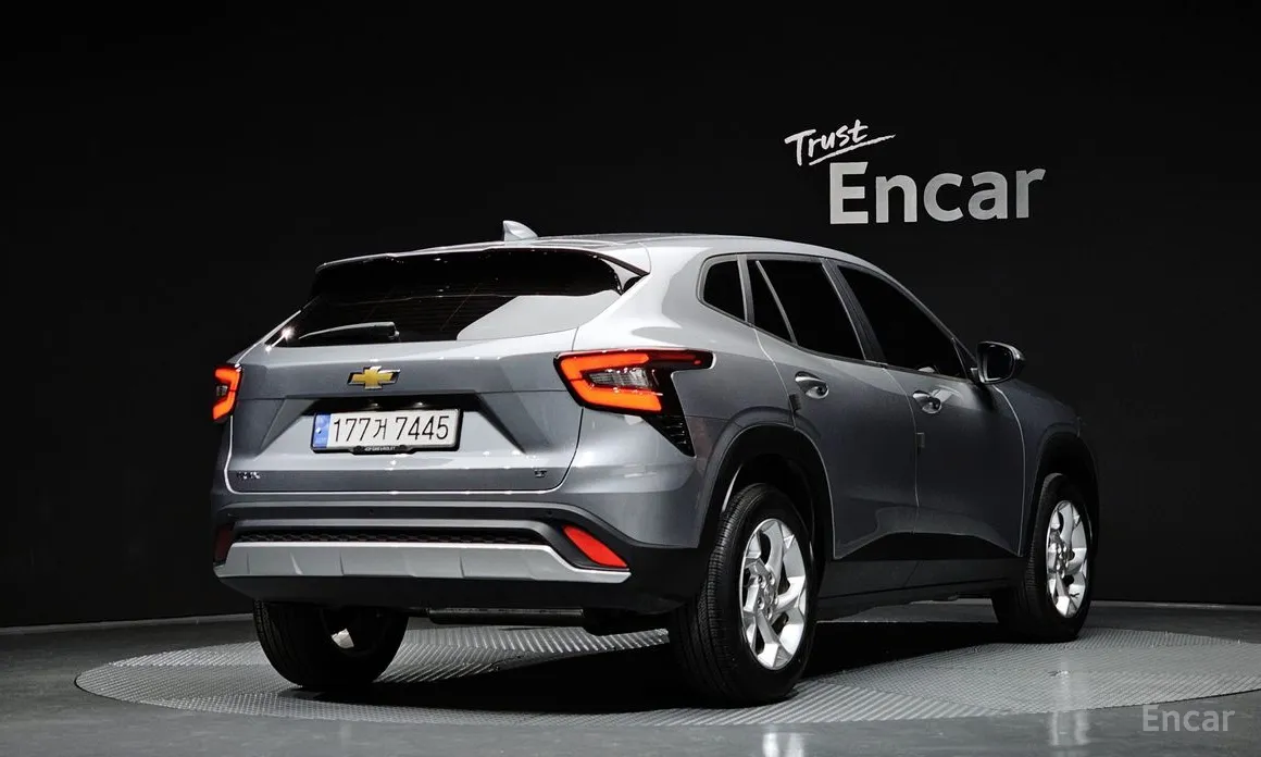 Фото 2 - Chevrolet Trax